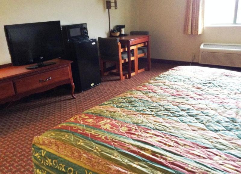 Quality Inn Sawyer Eksteriør bilde